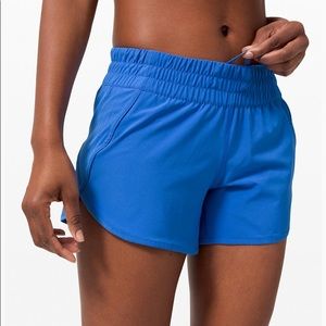 Tracker short V - 4”